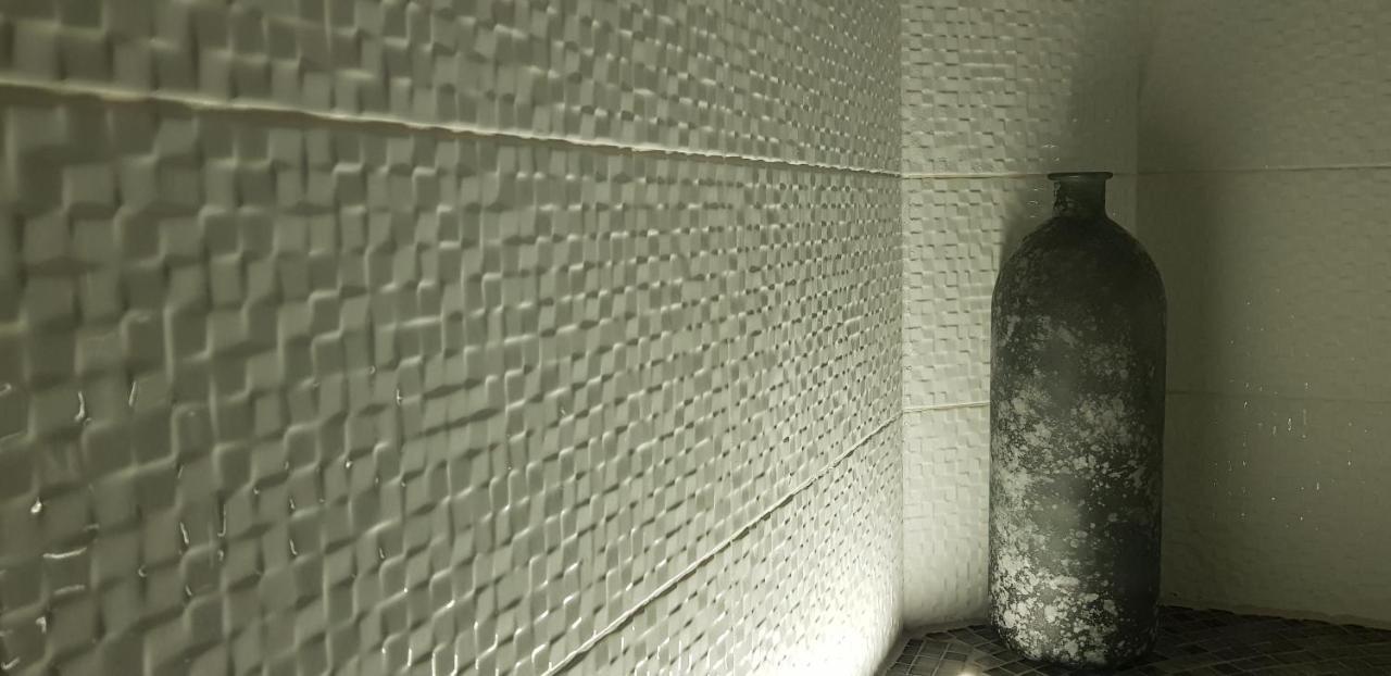 Apartment Plaza ----Wallbox 11Kw 16A ----- Private Spa- Jacuzzi, Infrared Sauna, Luxury Massage Chair, Parking, Entry With Pin 0 - 24H, Free Cancellation 24 Hours Before Check In Slavonski Brod Eksteriør billede